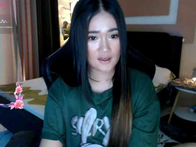 AdriannaFowler webcam