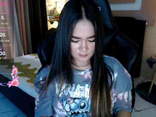 AdriannaFowler webcam