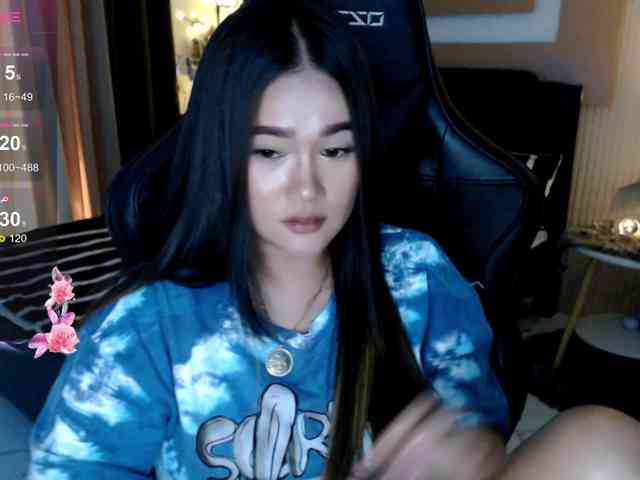 AdriannaFowler webcam