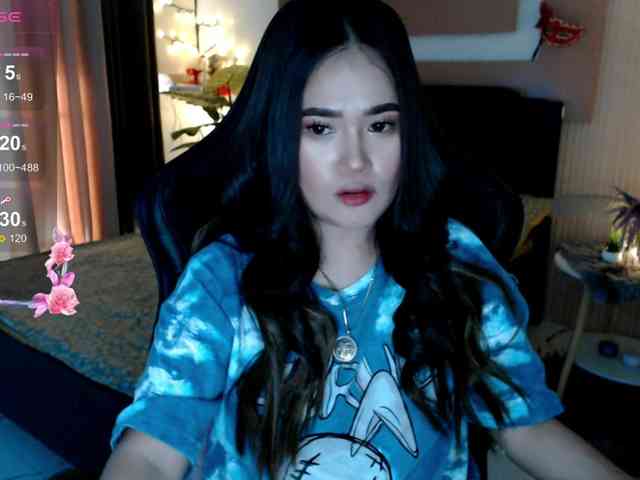 AdriannaFowler webcam