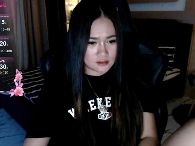 AdriannaFowler webcam