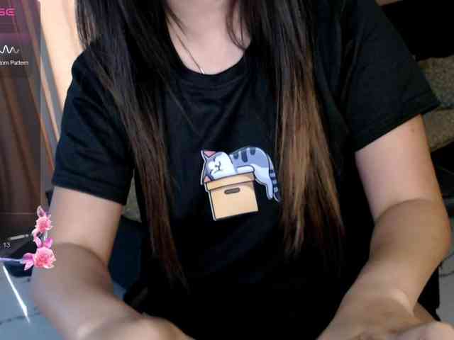 AdriannaFowler webcam