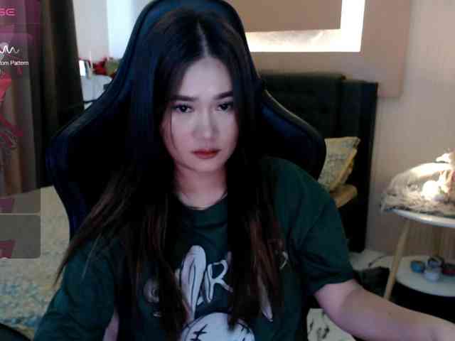 AdriannaFowler webcam