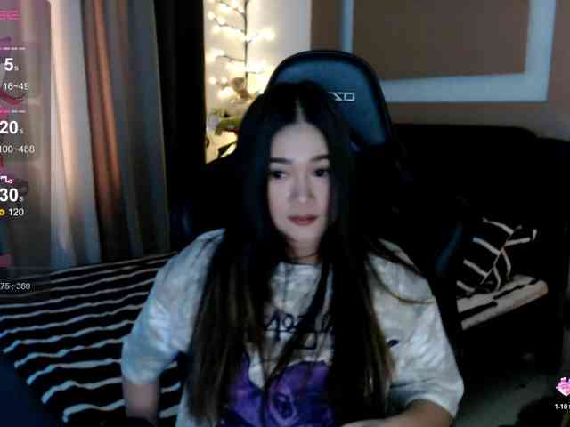 AdriannaFowler webcam