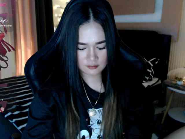 AdriannaFowler webcam