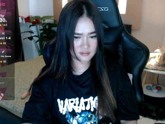 AdriannaFowler webcam