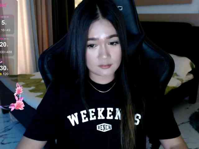 AdriannaFowler webcam