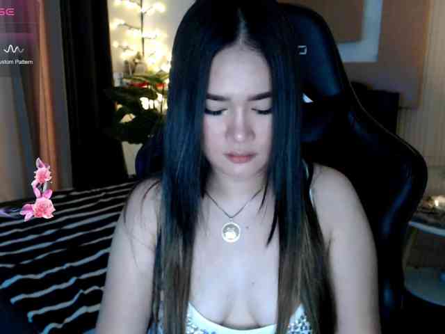 AdriannaFowler webcam