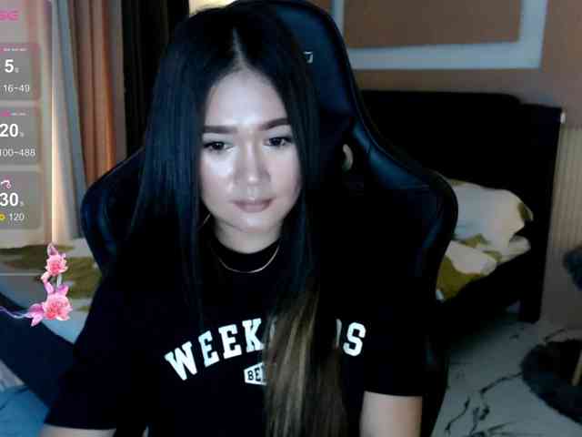 AdriannaFowler webcam