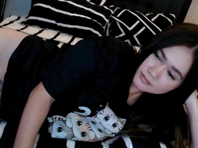 AdriannaFowler webcam