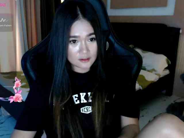 AdriannaFowler webcam