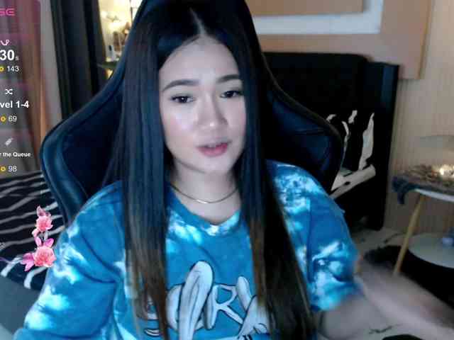 AdriannaFowler webcam