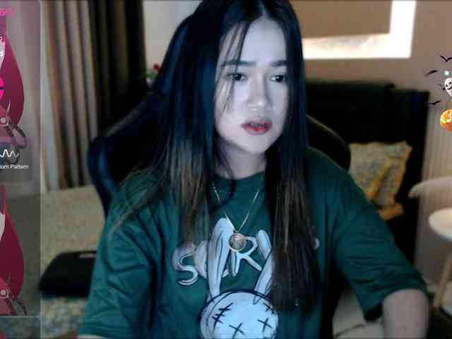 AdriannaFowler webcam