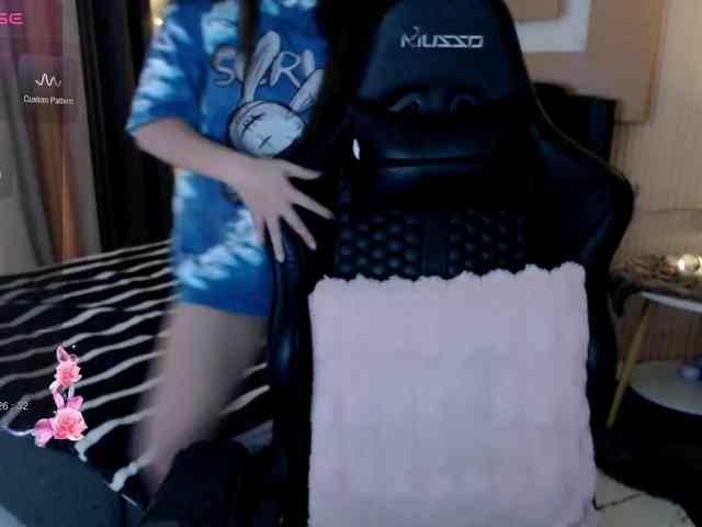 AdriannaFowler webcam