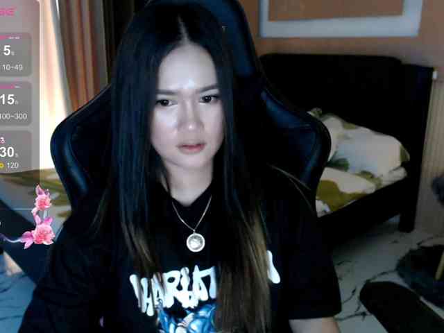 AdriannaFowler webcam