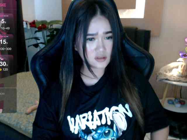 AdriannaFowler webcam