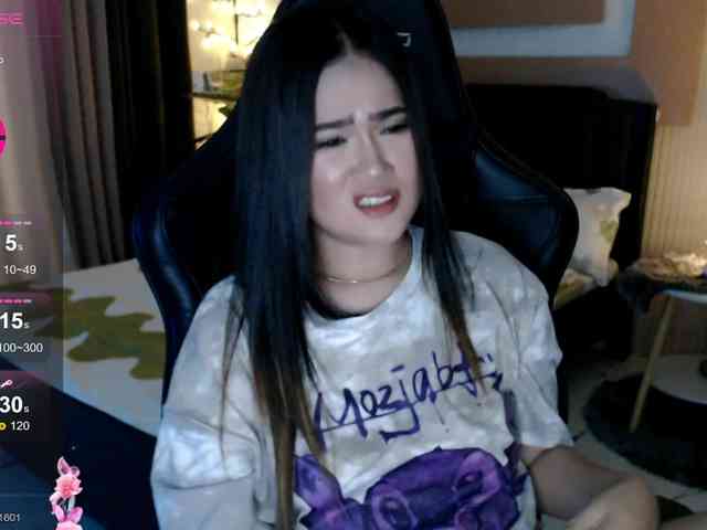 AdriannaFowler webcam