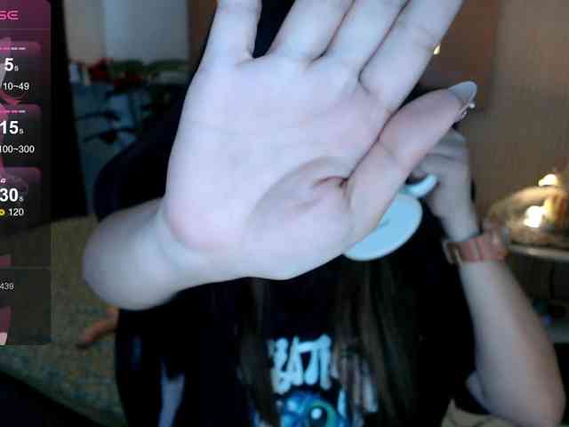 AdriannaFowler webcam