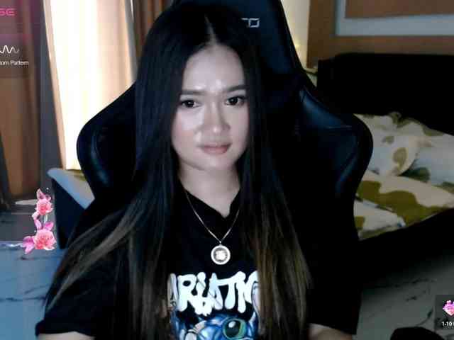 AdriannaFowler webcam