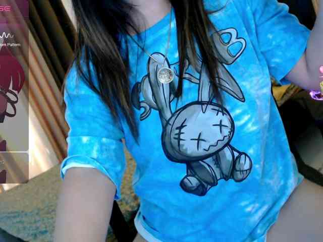 AdriannaFowler webcam