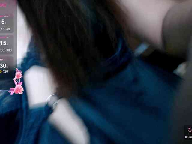 AdriannaFowler webcam