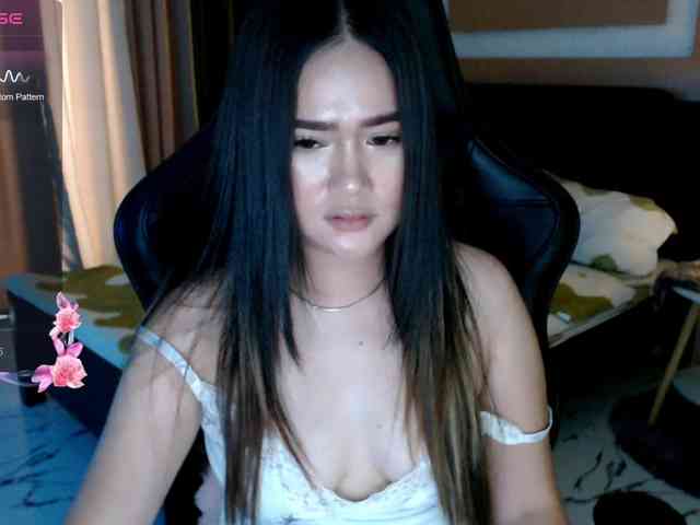 AdriannaFowler webcam