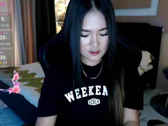 AdriannaFowler webcam