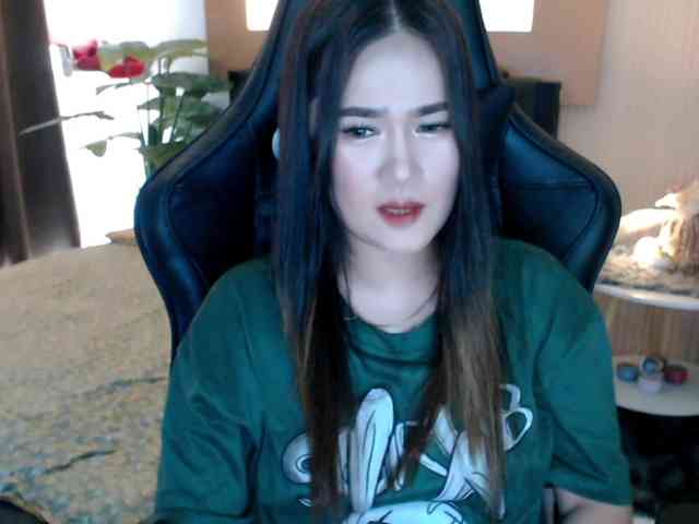 AdriannaFowler webcam