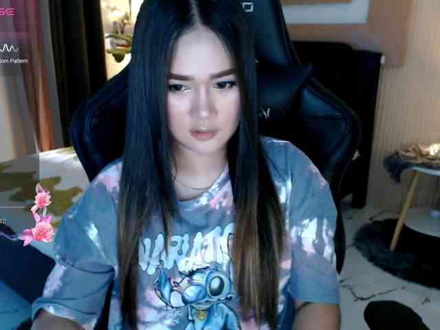 AdriannaFowler webcam