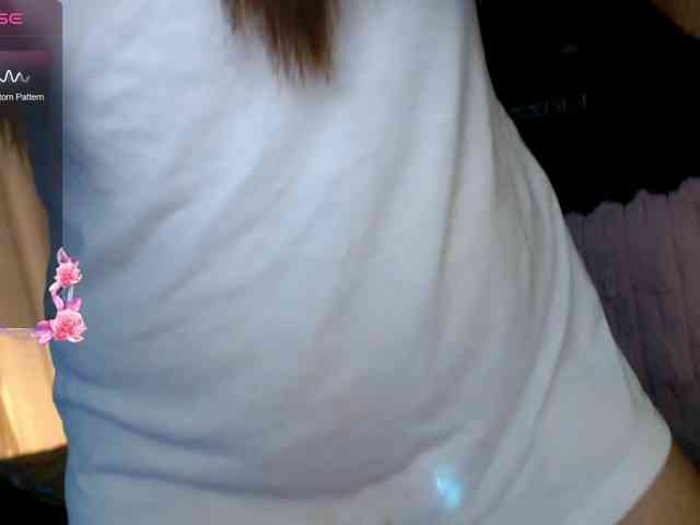 AdriannaFowler webcam