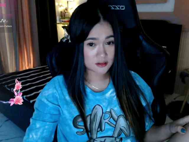 AdriannaFowler webcam