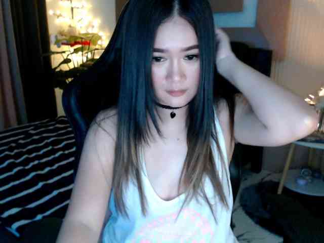 AdriannaFowler webcam