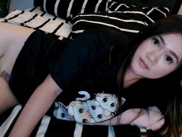 AdriannaFowler webcam