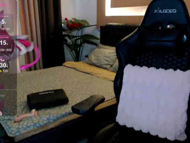 AdriannaFowler webcam