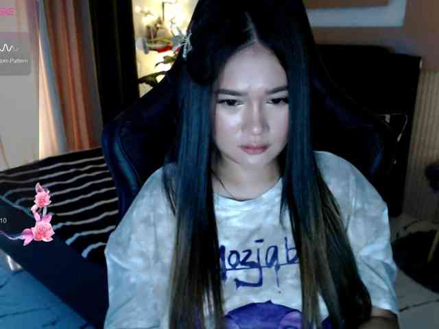 AdriannaFowler webcam