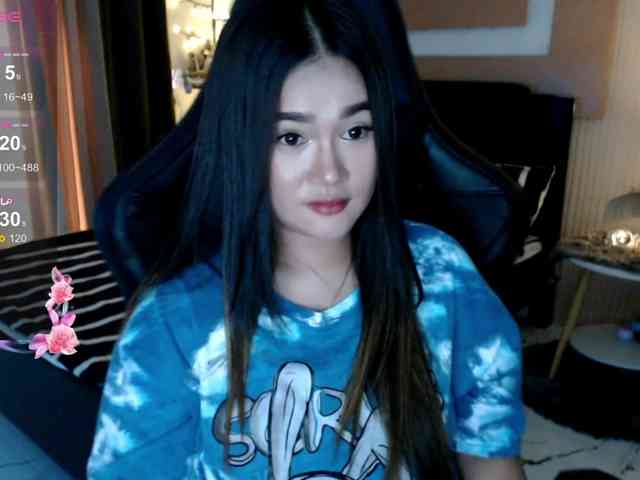 AdriannaFowler webcam