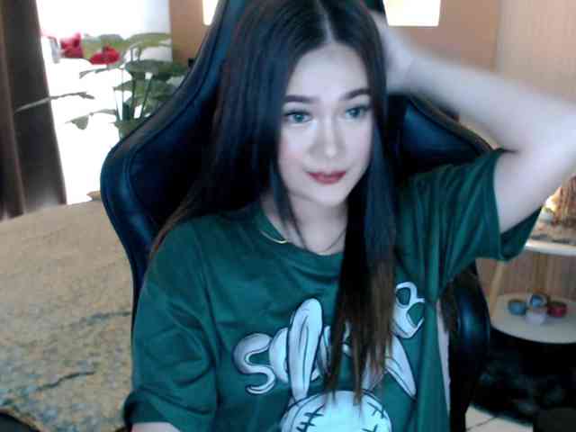 AdriannaFowler webcam