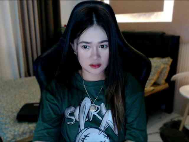 AdriannaFowler webcam