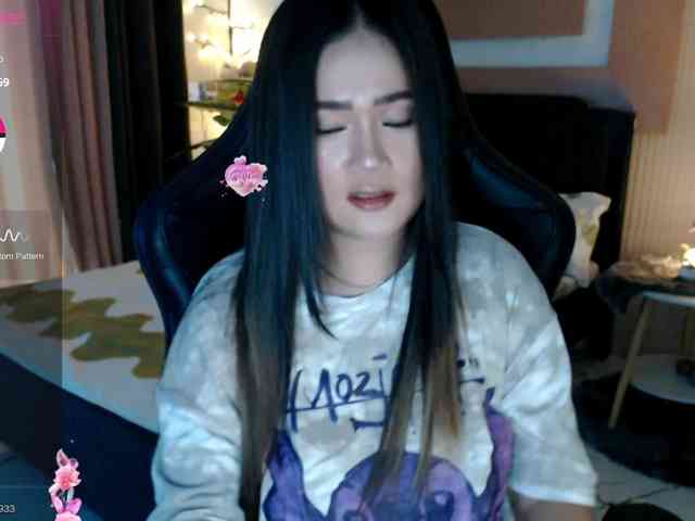 AdriannaFowler webcam