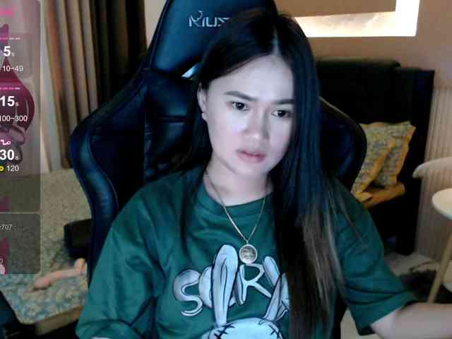 AdriannaFowler webcam