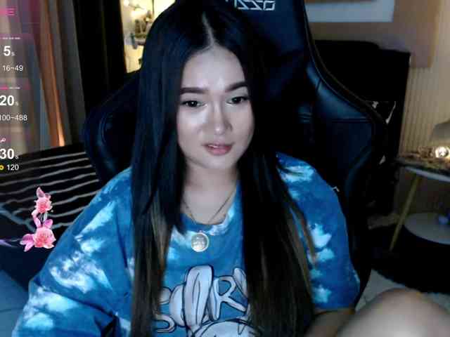 AdriannaFowler webcam