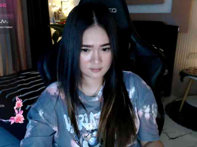 AdriannaFowler webcam