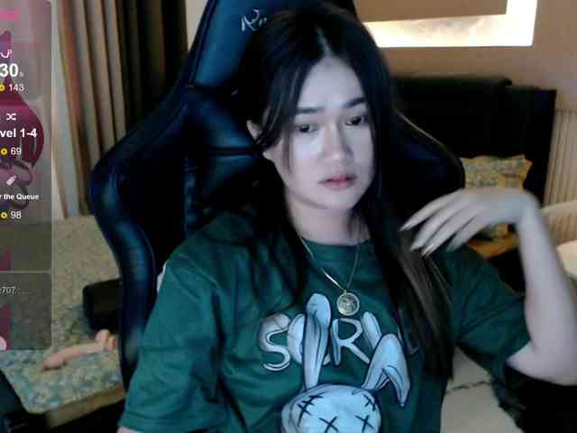 AdriannaFowler webcam