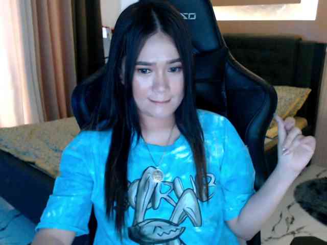 AdriannaFowler webcam