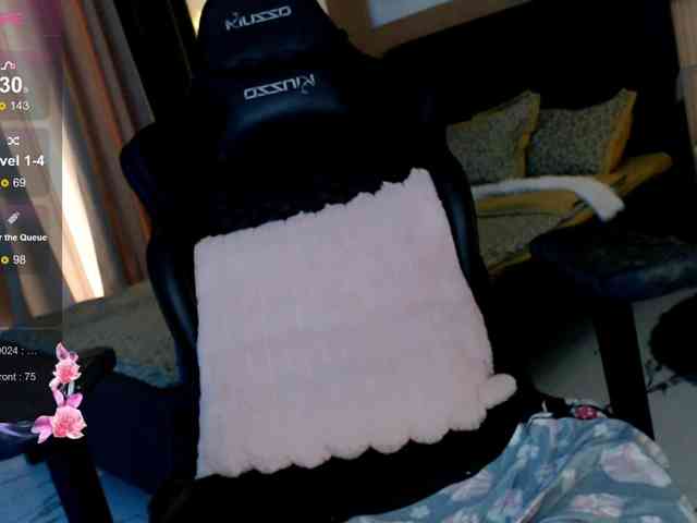 AdriannaFowler webcam