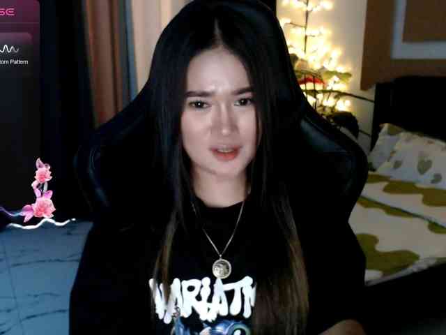 AdriannaFowler webcam