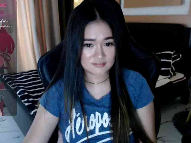 AdriannaFowler webcam