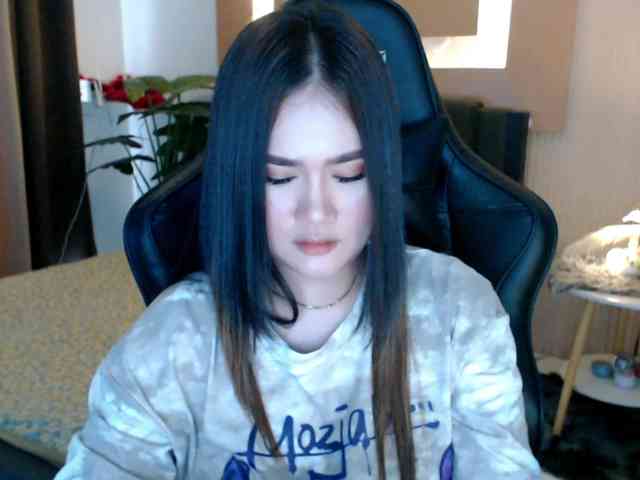 AdriannaFowler webcam