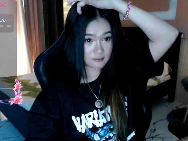 AdriannaFowler webcam