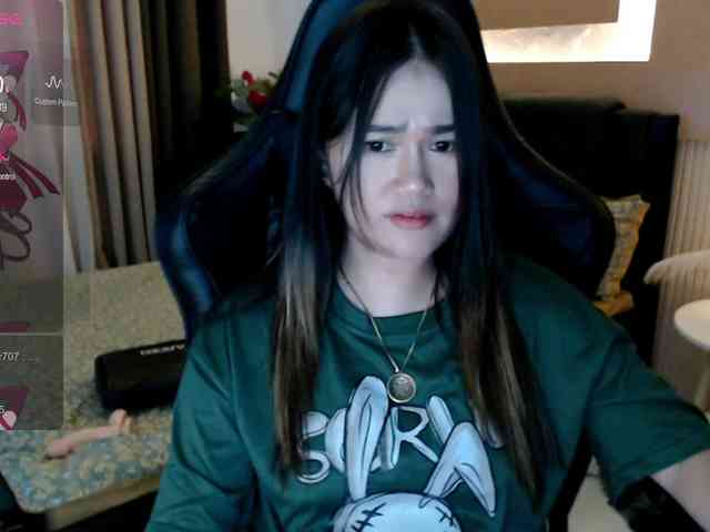 AdriannaFowler webcam